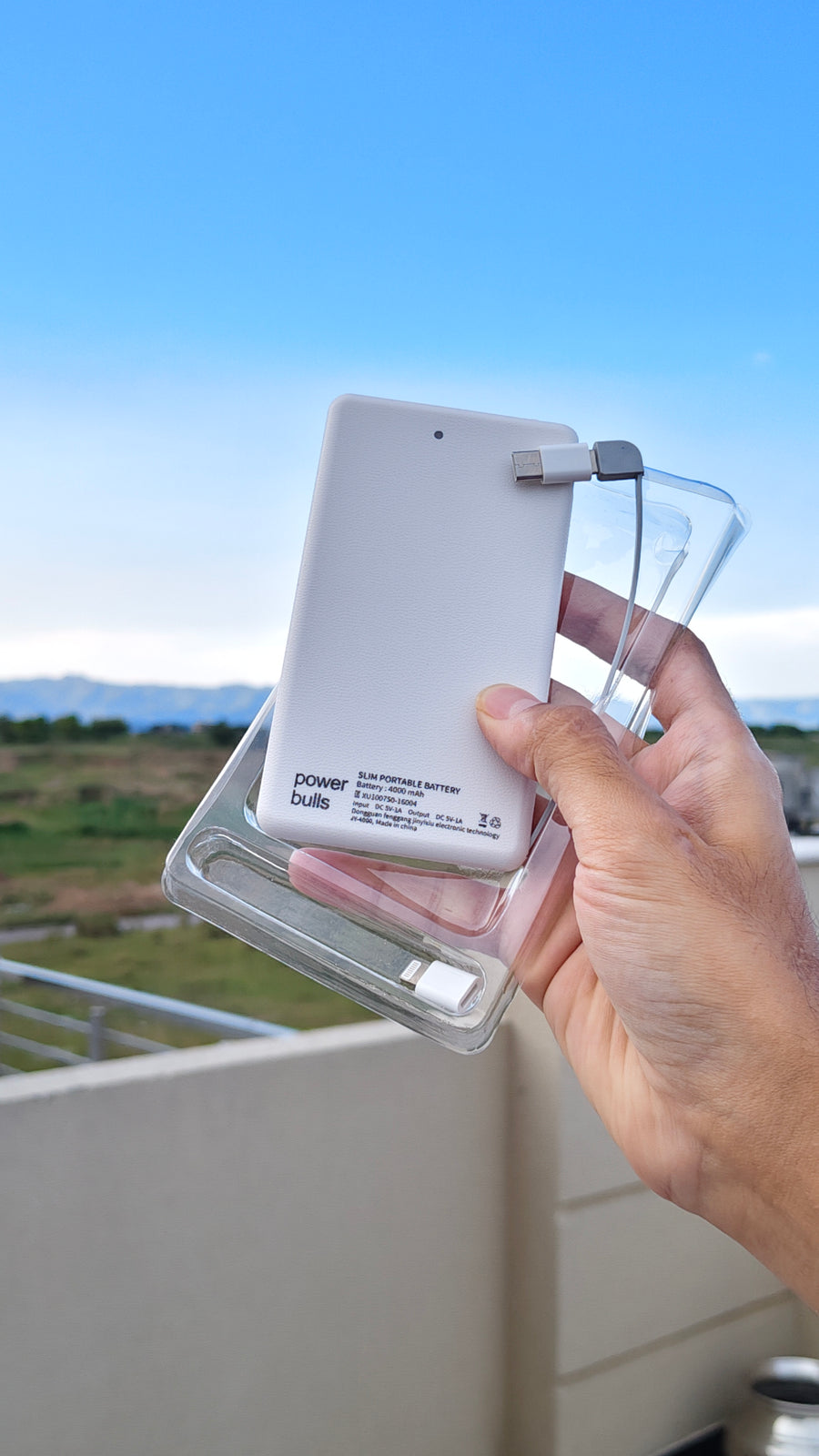 Ultra slim 3-in-1 power bank – product image