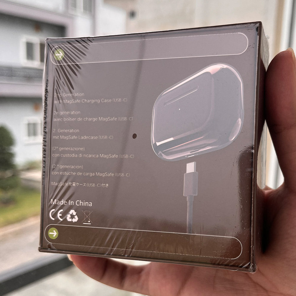 Apple AirPods Shinning