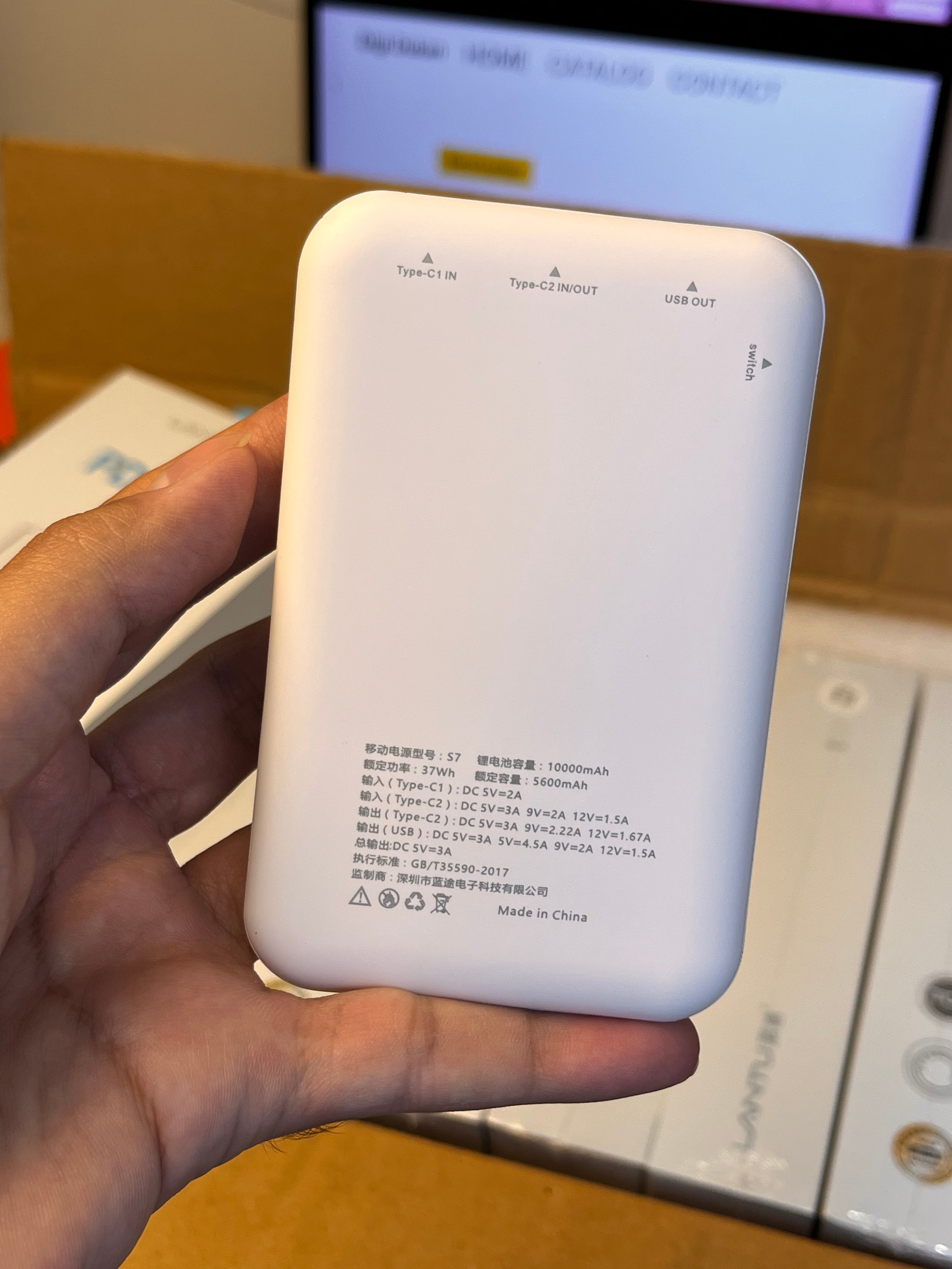 Lantu 10000mAh Power Bank – 22.5W PD Super Charge, LED Display, Compact Fast Charging