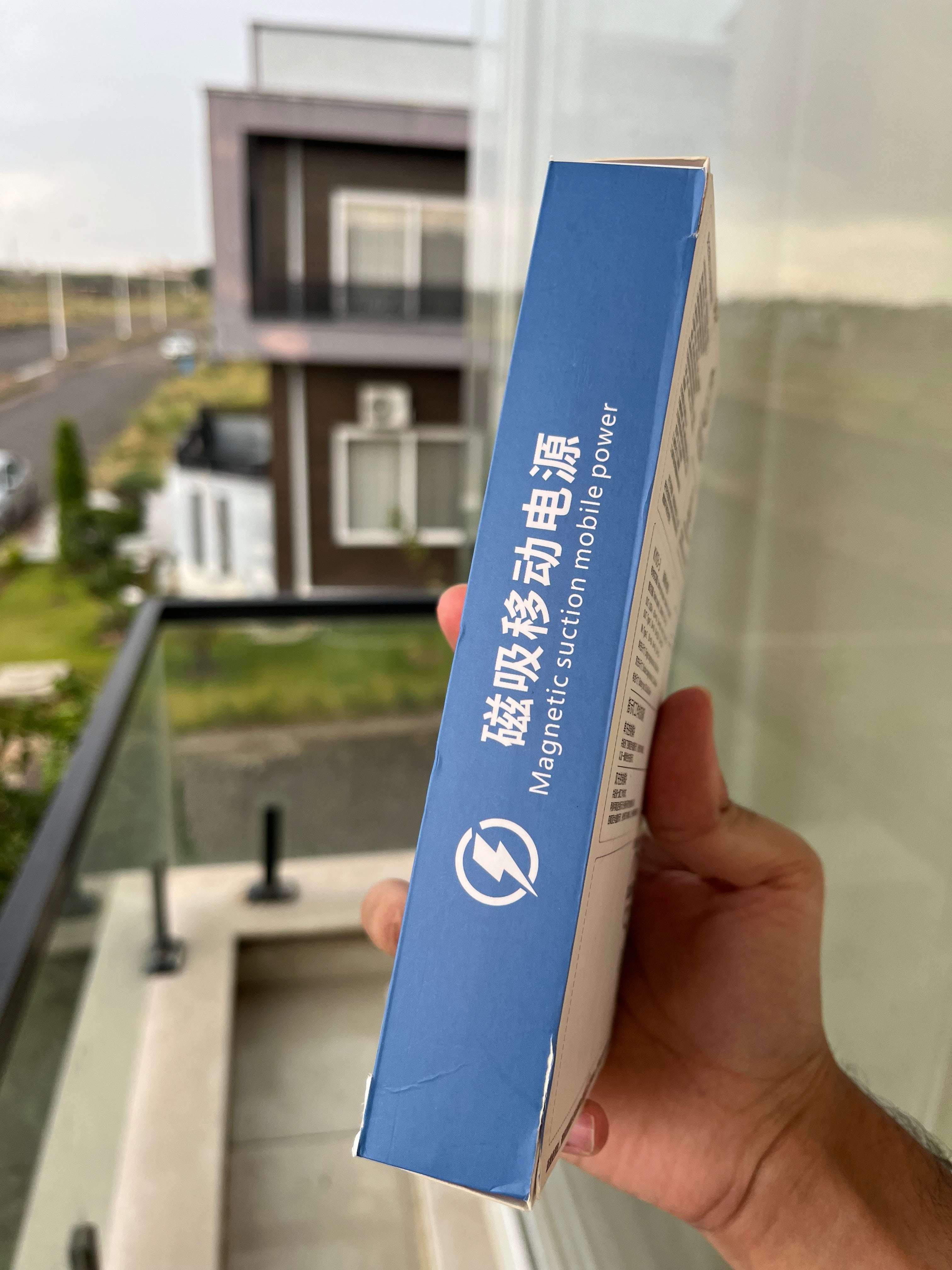 15000mAh 22.5W Fast Charging Power Bank with PD20W USB-C & Built-in Lightning Cable – KY03-3